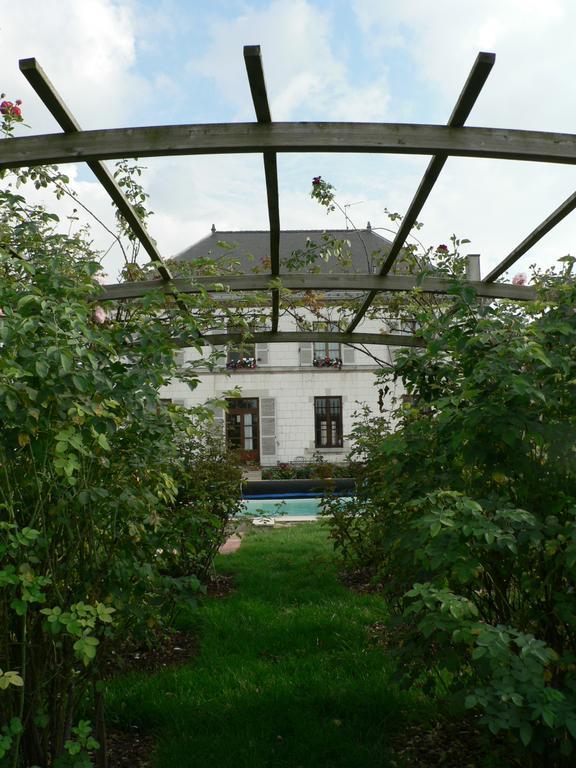 Entre Cour Et Jardin Hotel Chalons-en-Champagne Exterior photo